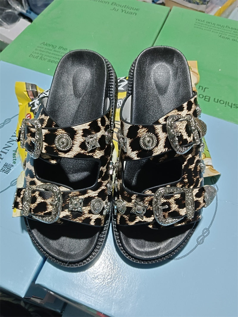 Fashion Trendy Plus Size Python Leopard Rivet Slippers